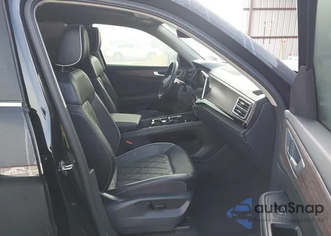 2024 Volkswagen Atlas 2.0T Sel Premium R-Line z USA, uszkodzony, nr VIN 1V2FR2CA9RC601627